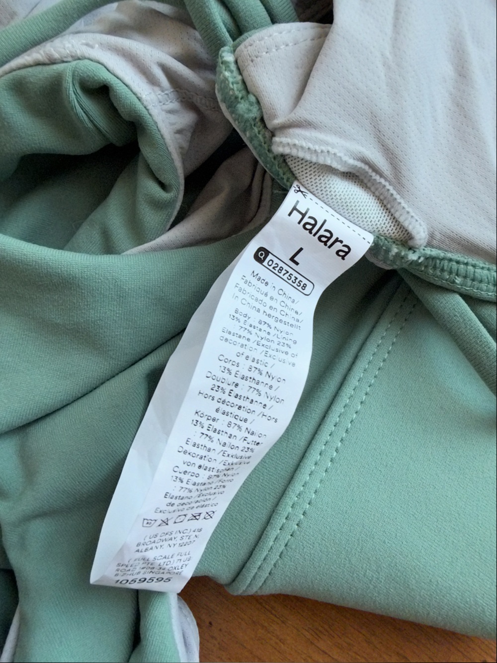 HALARA NWT Sage Green Padded Cross Back Strappy Sports Bra Medium Support - Picture 5 of 5